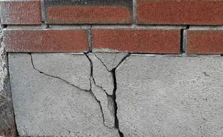 Concrete foundation with serious structural damage in Akron, OH